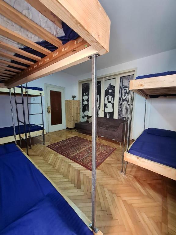 Hostel Milingona Center *